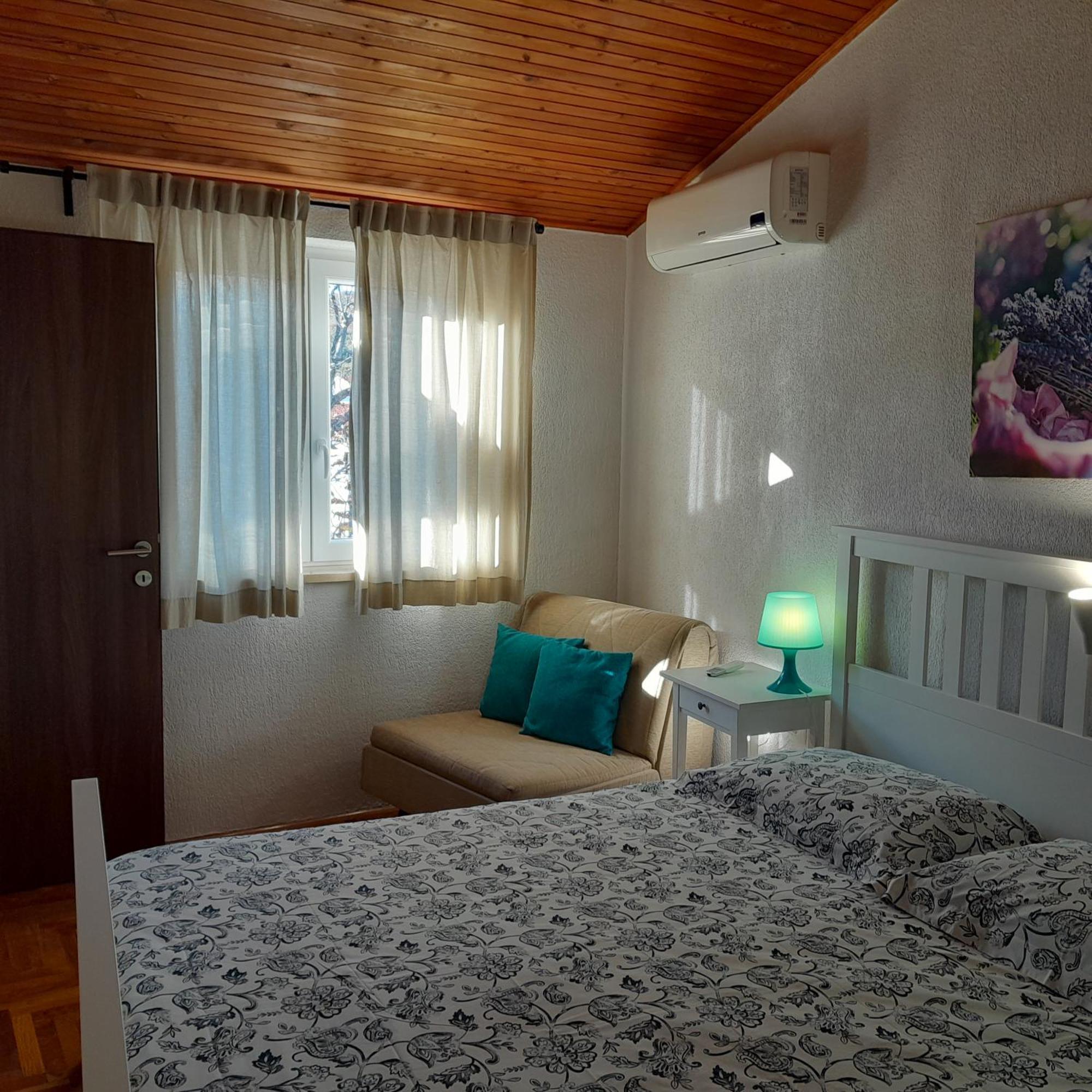 Apartments Renata - Brseč 외부 사진